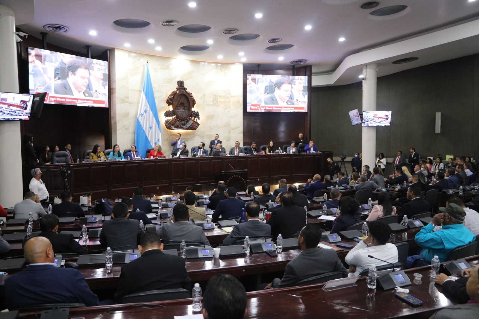 La democracia una vez más predomina en el Congreso del Pueblo